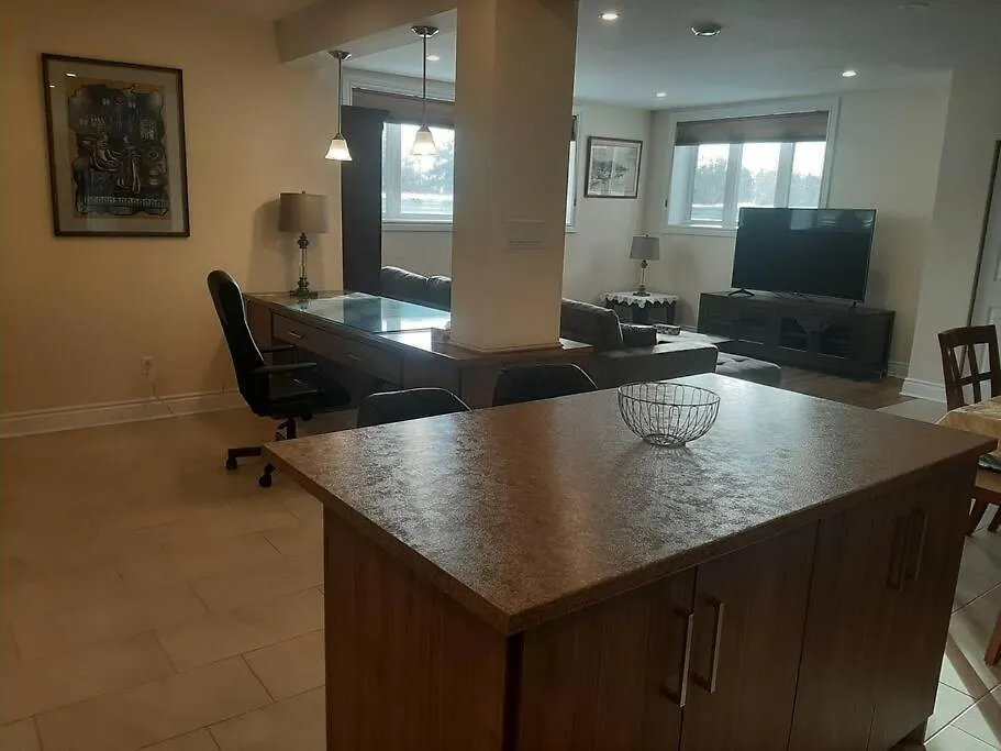 Queen Guest Apartment Ottawa Canada