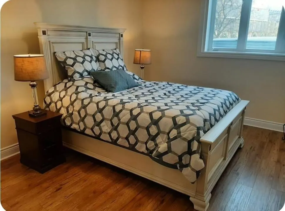 Queen Guest Apartment Ottawa