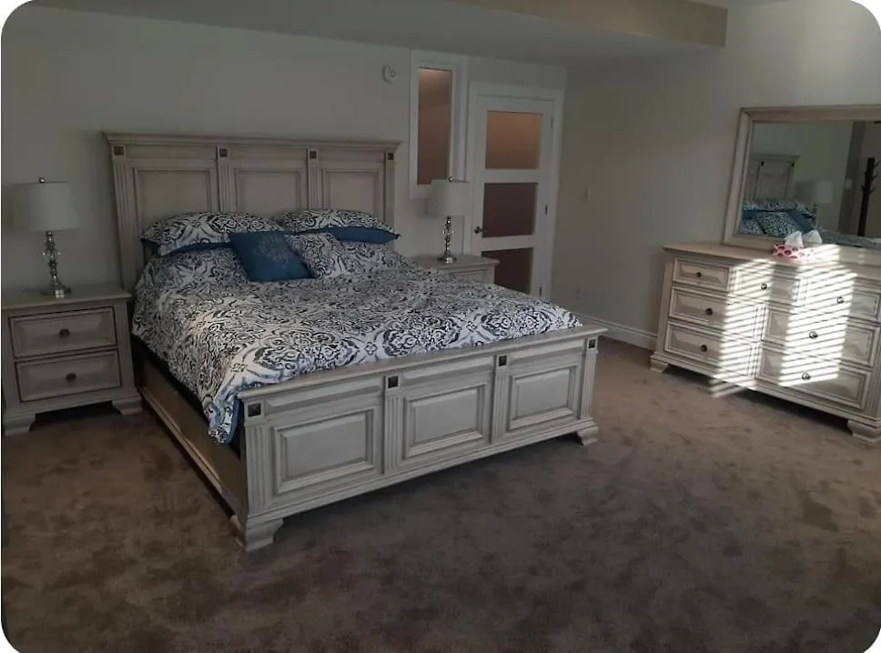 Queen Guest Apartment Ottawa