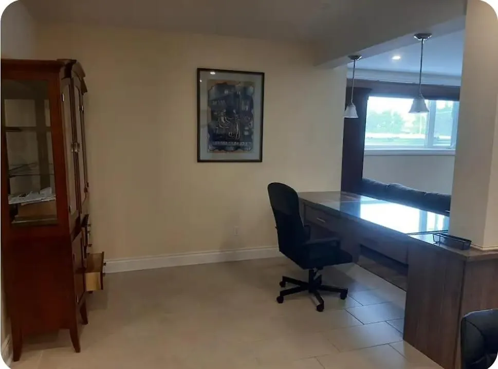 Queen Guest Apartment Ottawa
