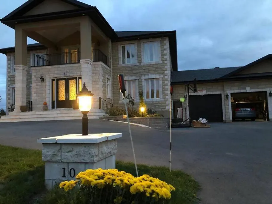 Queen Guest Apartment Ottawa 0*,  Canada