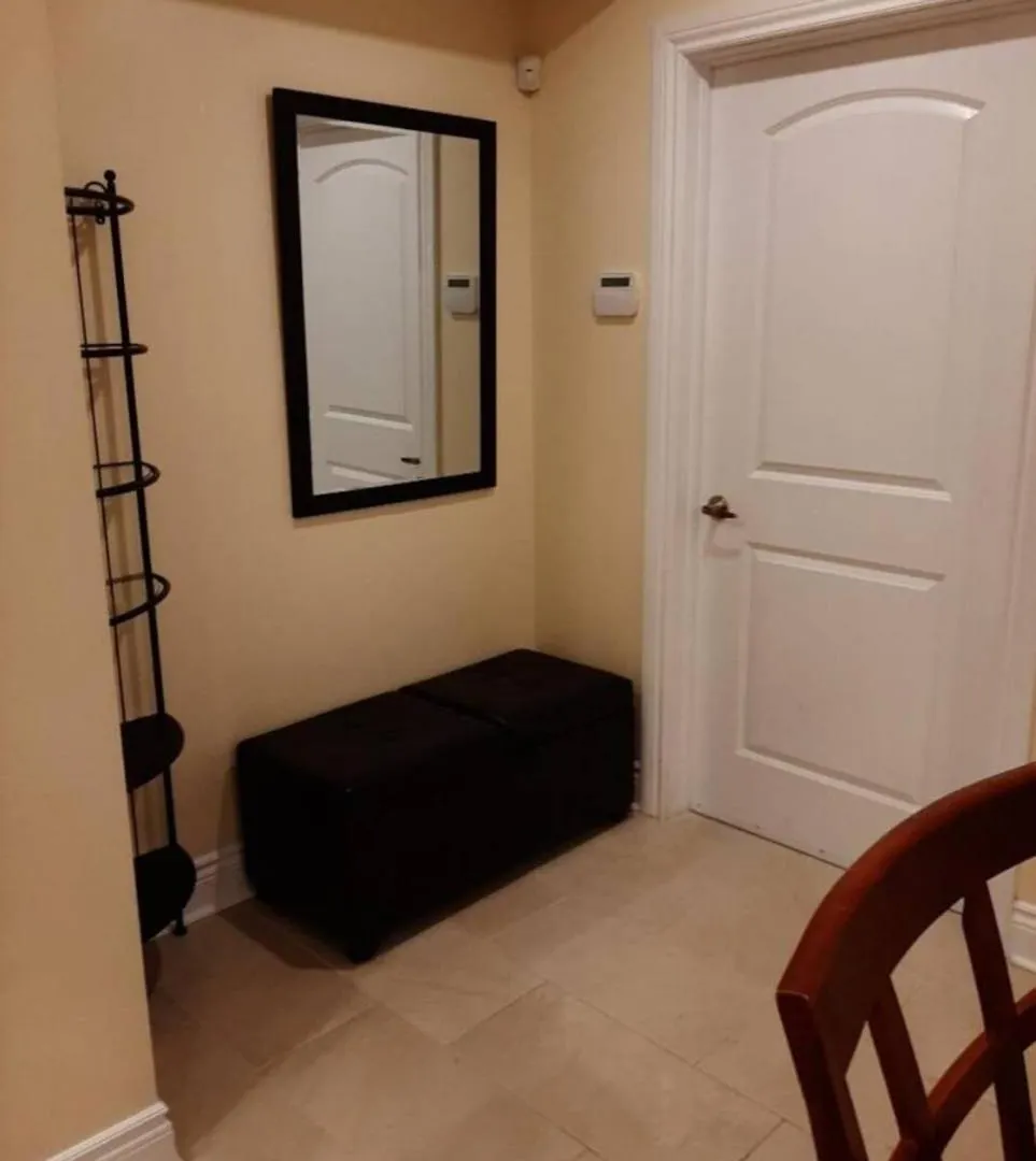 Queen Guest Apartment Ottawa